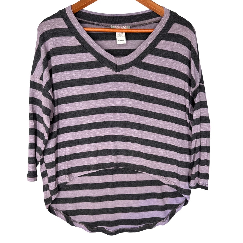 Pretty Young Thing Purple Gray Stripe High-Low 3/4 Sleeve Sweater Women's M NWOT